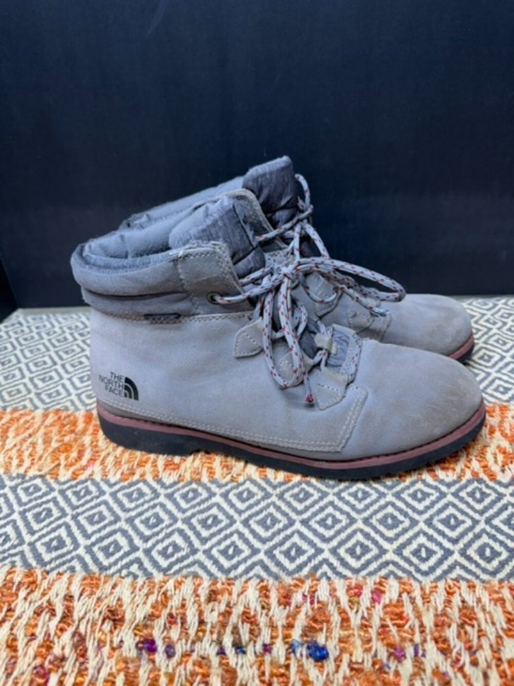 The North Face Ballard Roll Down Boots Woman's Size 9.5